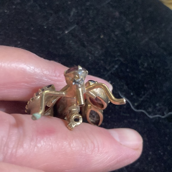 6 pc. brooch assortment - Picture 5 of 14